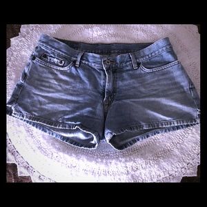 🍀LUCKY SHORTS🍀DUNGAREES DISTRESSED🍀SZ 30🍀$20🍀